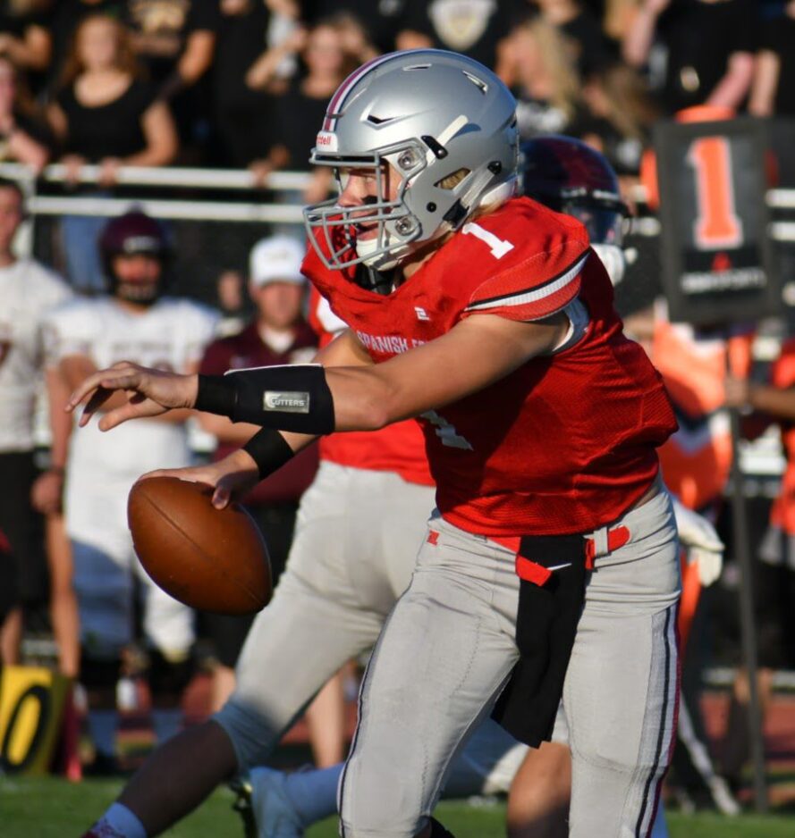 Spanish Fork football uses focusing on the moment to defeat rival Maple